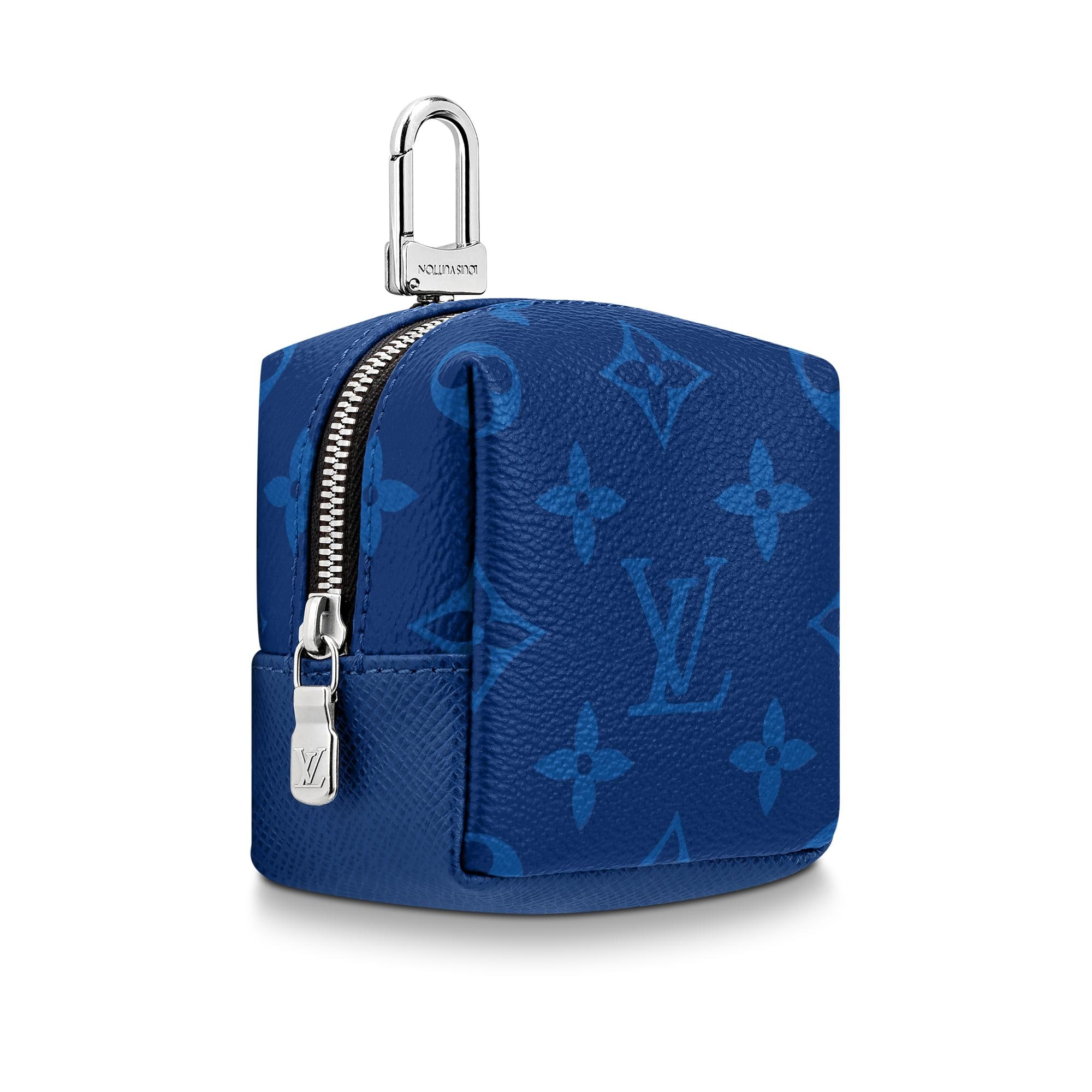 lv triangle messenger bag